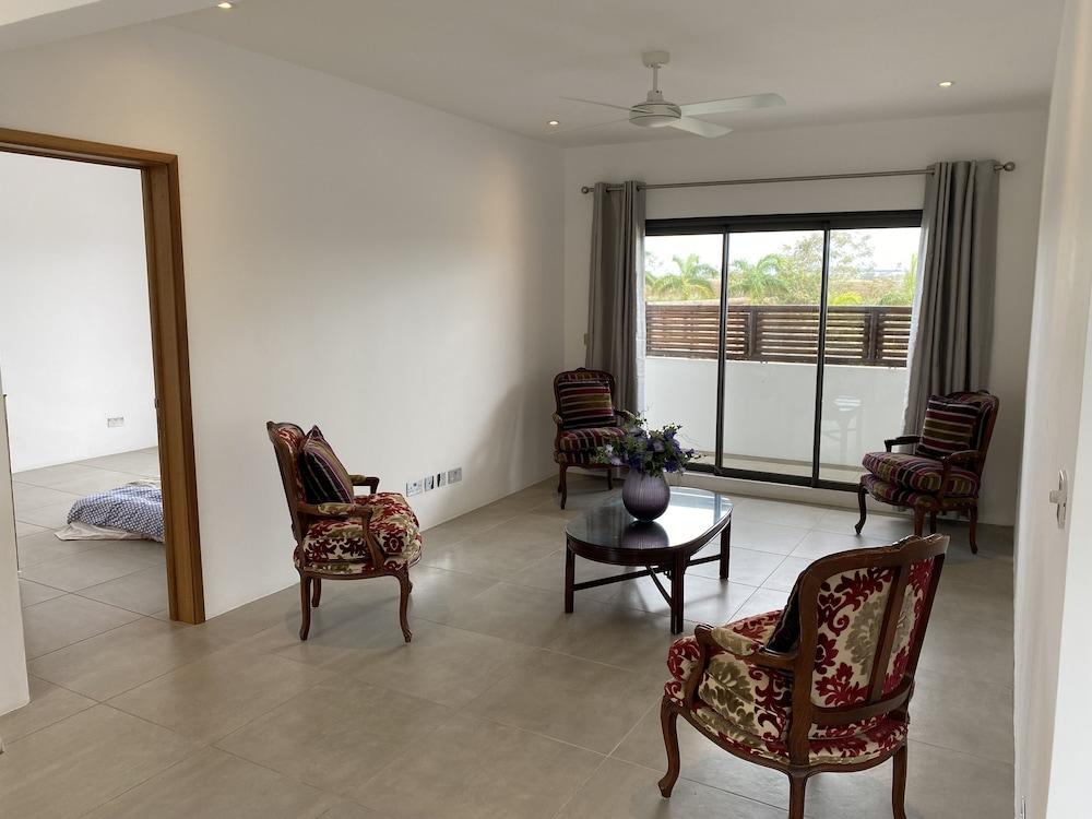 Charming 4-bed Villa in Beau Vallon