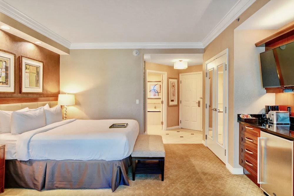 MGM Signature - VIP Vacation Suites