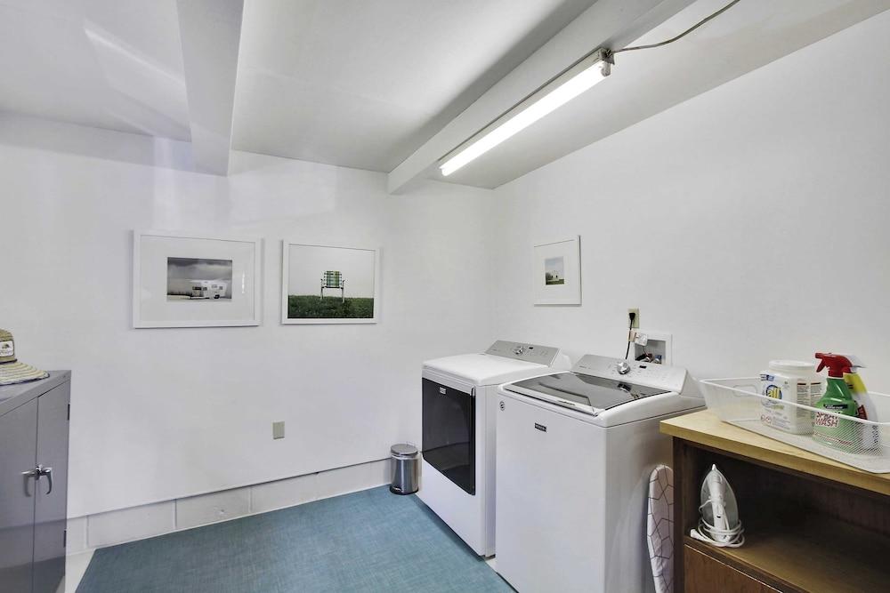 Modern Love by Avantstay Serene Home in Arch Cape w/ Large Yard in Great Location