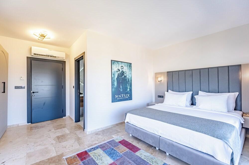 Bombien Yalıkavak  +13 Adult only