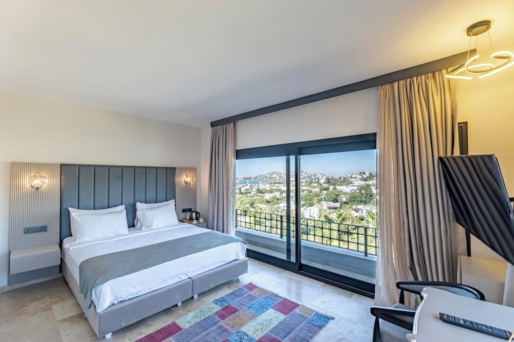 Bombien Yalıkavak  +13 Adult only