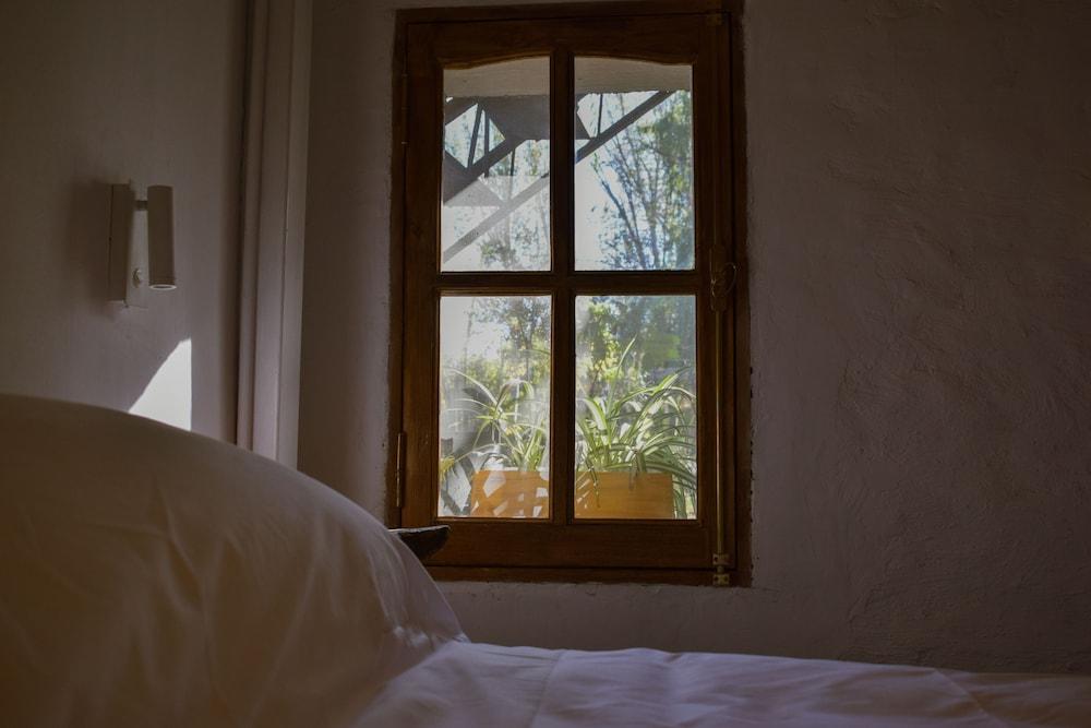 La Misión Guest House