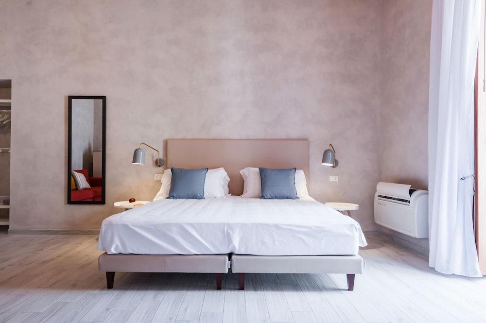 Five Stars Sicily Intera