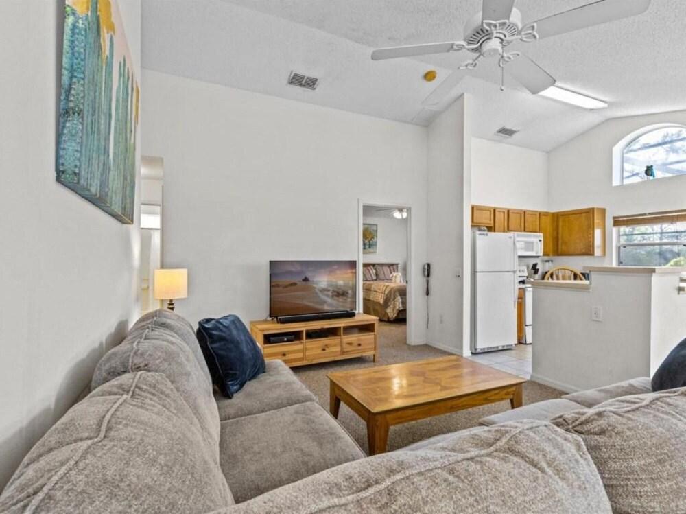 South Facing Pool Next to Golf Course 2896