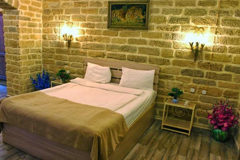 Antique Hotel Old Town