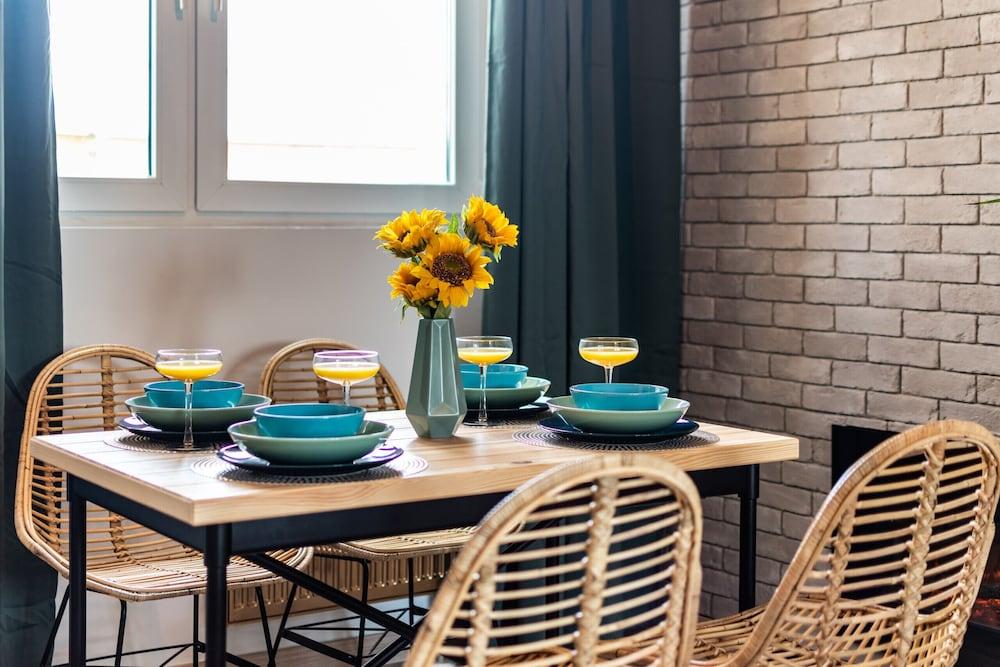 Studio Wspólna Warsaw by Renters