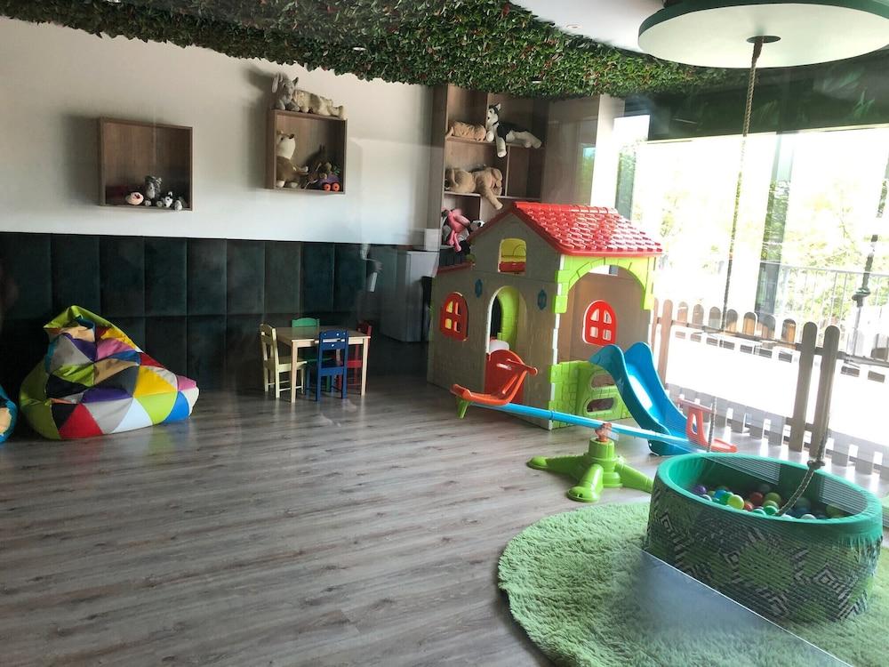 Apartment Rydygiera by Renters