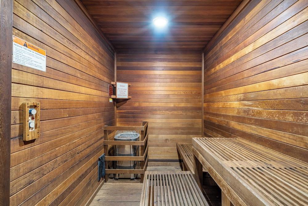 Hawk's Eye by Avantstay Cozy Condo w/ Views & Access to Northstar Resort Community