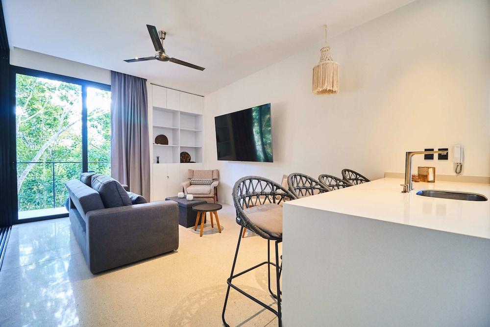 Tulum 525 #306 By Lockey