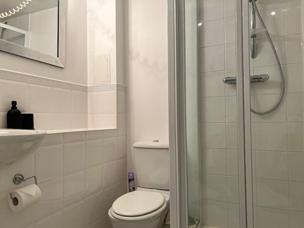 Cosy Flat 2mins Walk From Maidstone Station