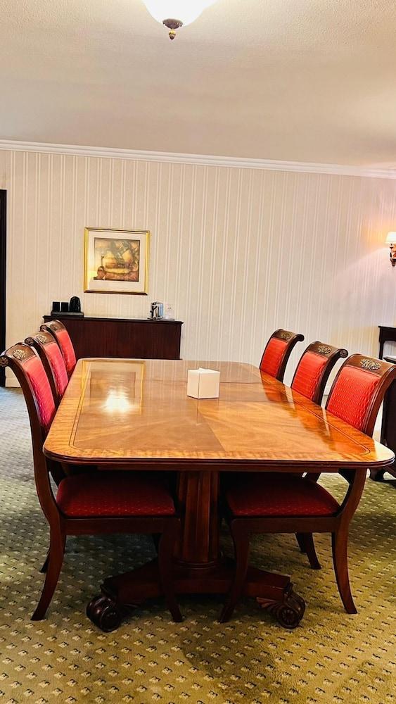 The Bristol Hotel Dubai