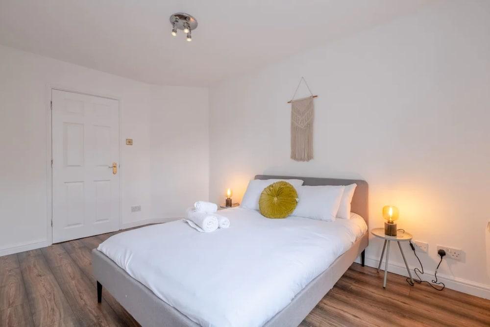 Charming 2 Bedroom in Hackney