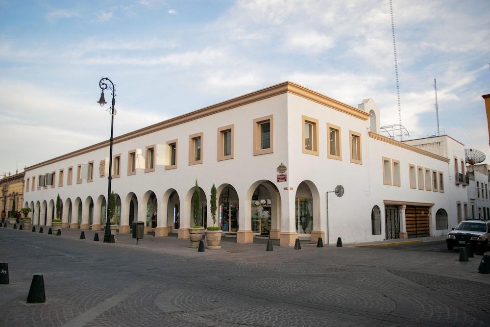 Casa Carranza 120 B&B