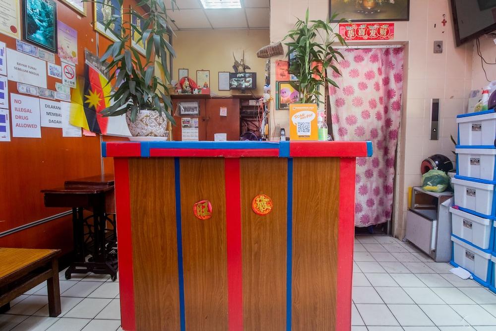 OYO 90124 Payang Puri Baru Hotel