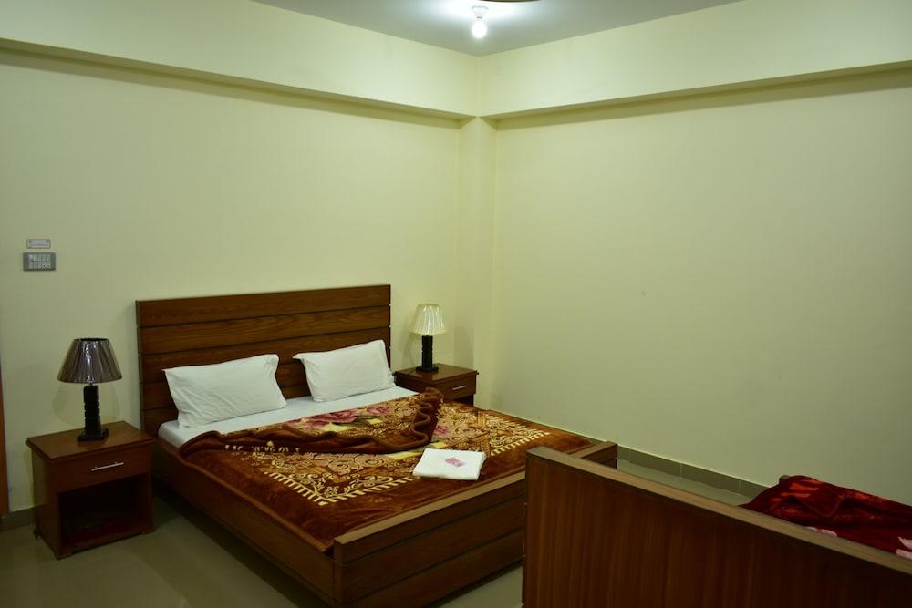 Seven Eleven Guest House