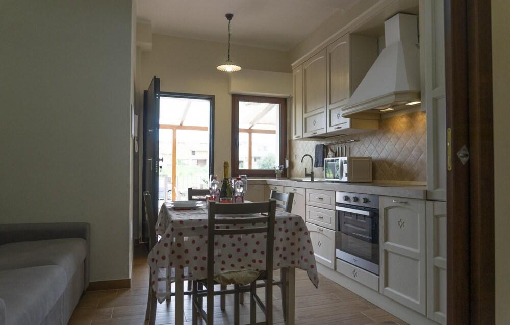 Viale Sardegna 100 Dx