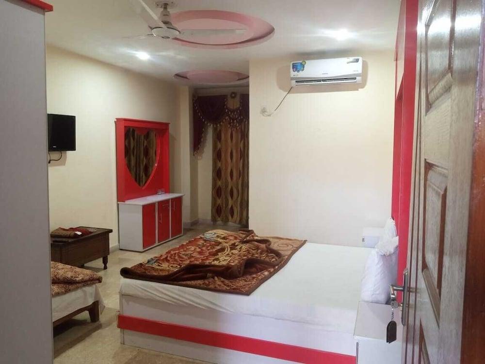 Grand Mongolia Hotel