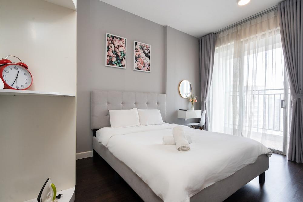 Annie  Apartment - Rivergate Resident