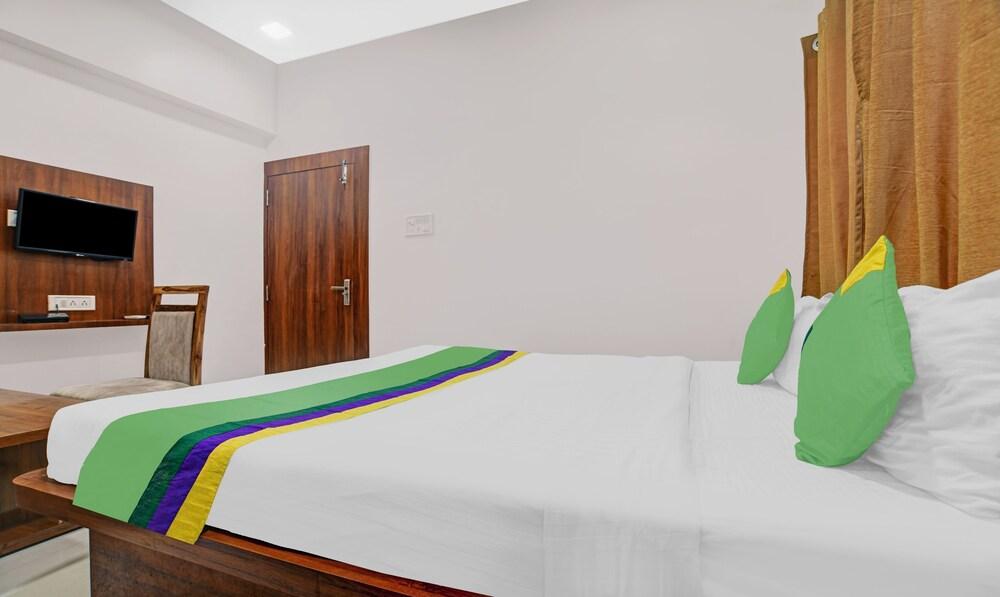 Treebo Trend Ten Eleven Grand