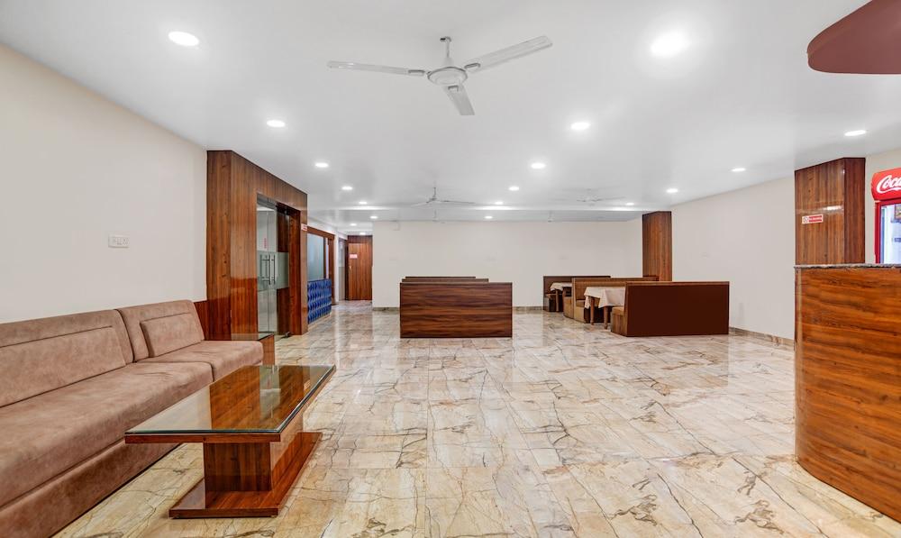 Treebo Trend Ten Eleven Grand