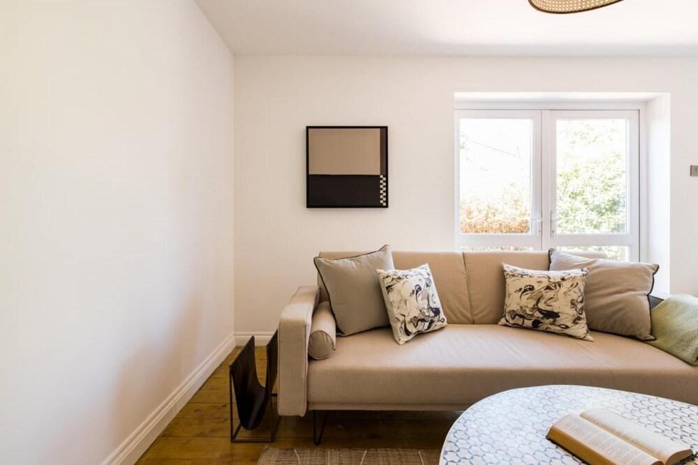 The Fulham Bolthole - Beckoning 2bdr Flat With Garden