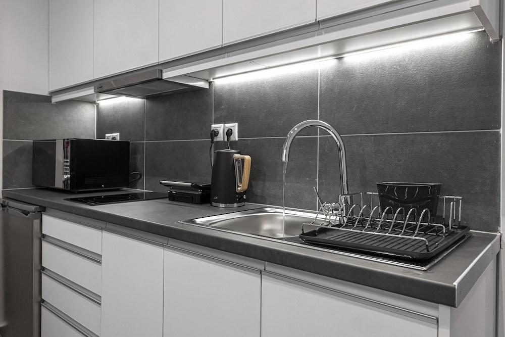 Phaedrus Living City Flat Loukianou