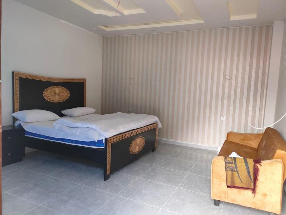 Hotel Baba Continental