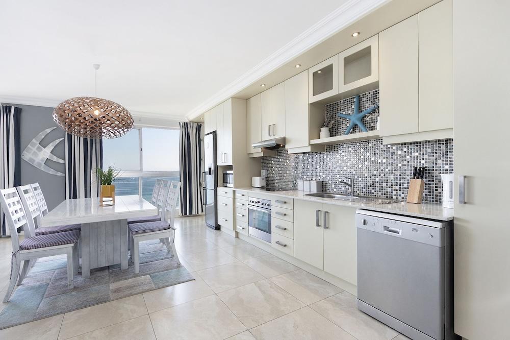 Blouberg Heights 1601 by HostAgents