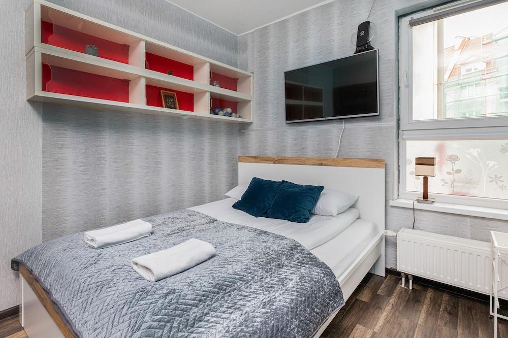 Apartment With Terrace by Renters