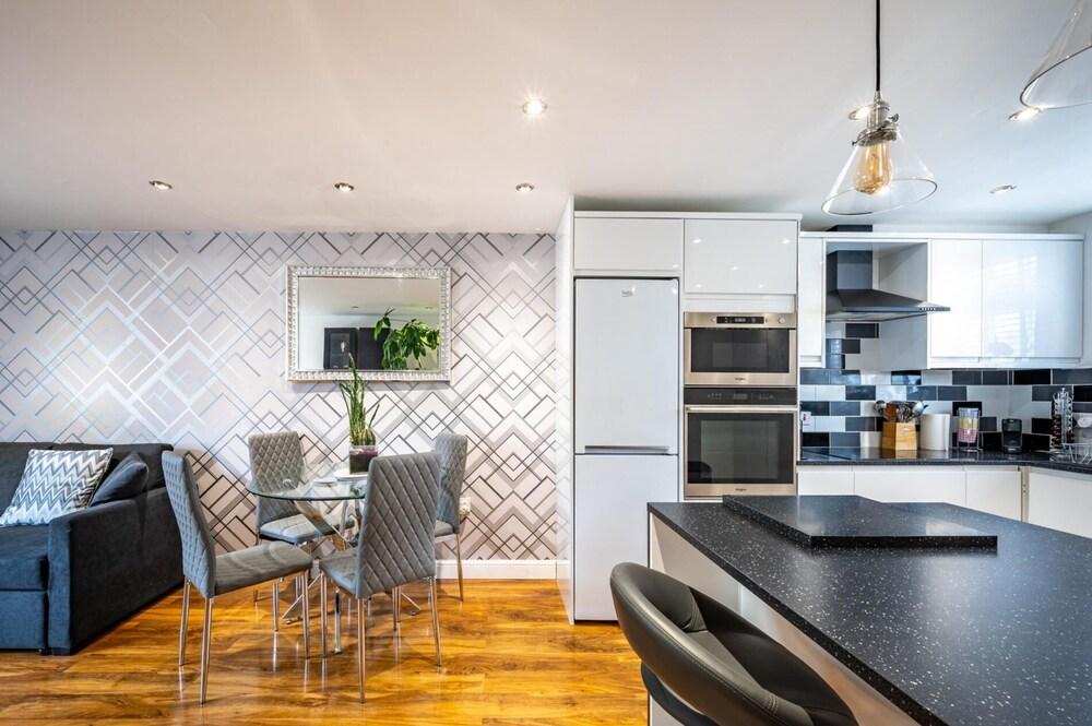 Stunning 1BD Flat Close to Manchester City Centre