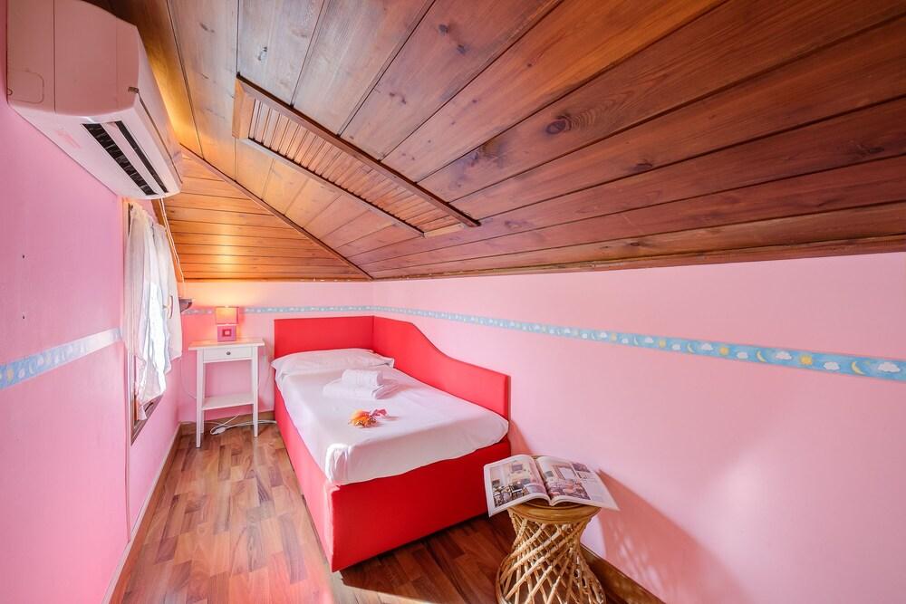 Cosy Loft 500m From Sea