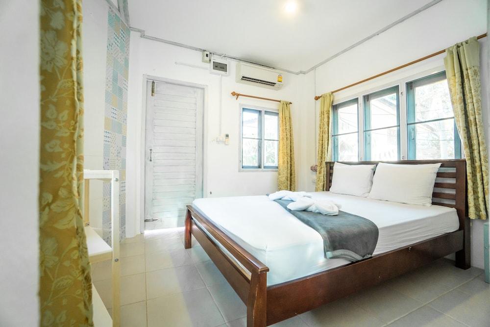 Slumber Party Koh Tao