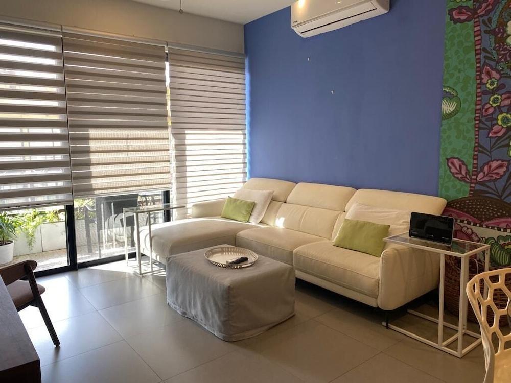 AMAZING PENHOUSE DELUXE WHIT JACUZZI