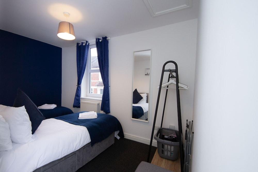 Short Stay Bristol - Mina B Apartment