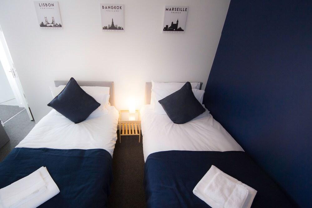 Short Stay Bristol - Mina B Apartment