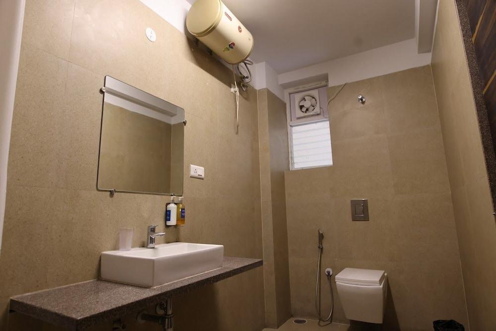 Hotel Trance Babylon Executive Stays