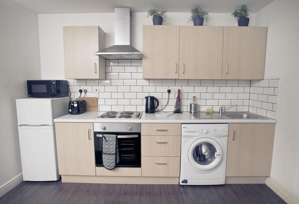 Short Stay Bristol - Mina A Apartment