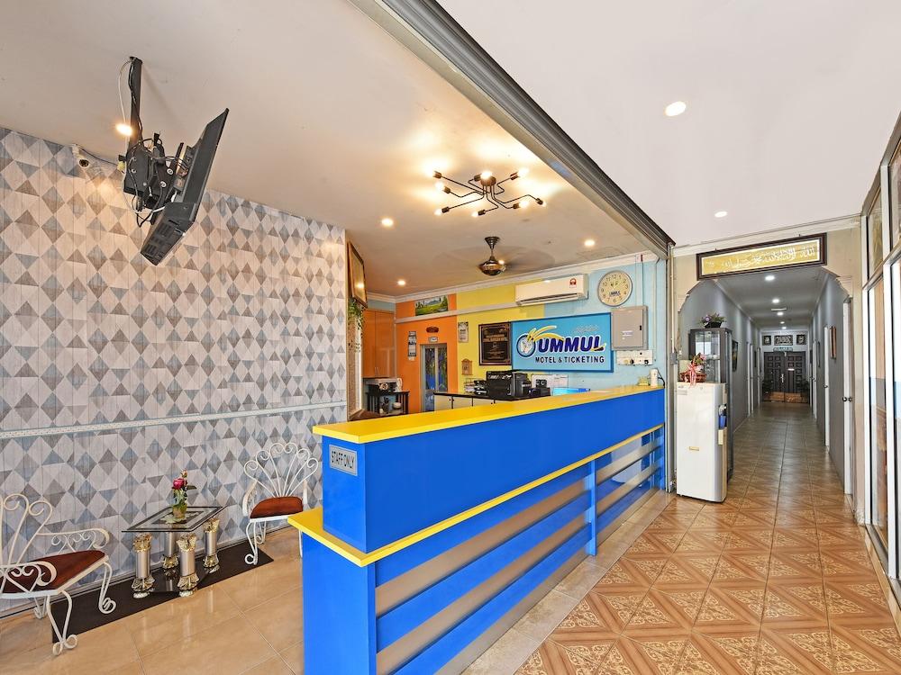 Capital O 90614 Cvia Ummul Hotel