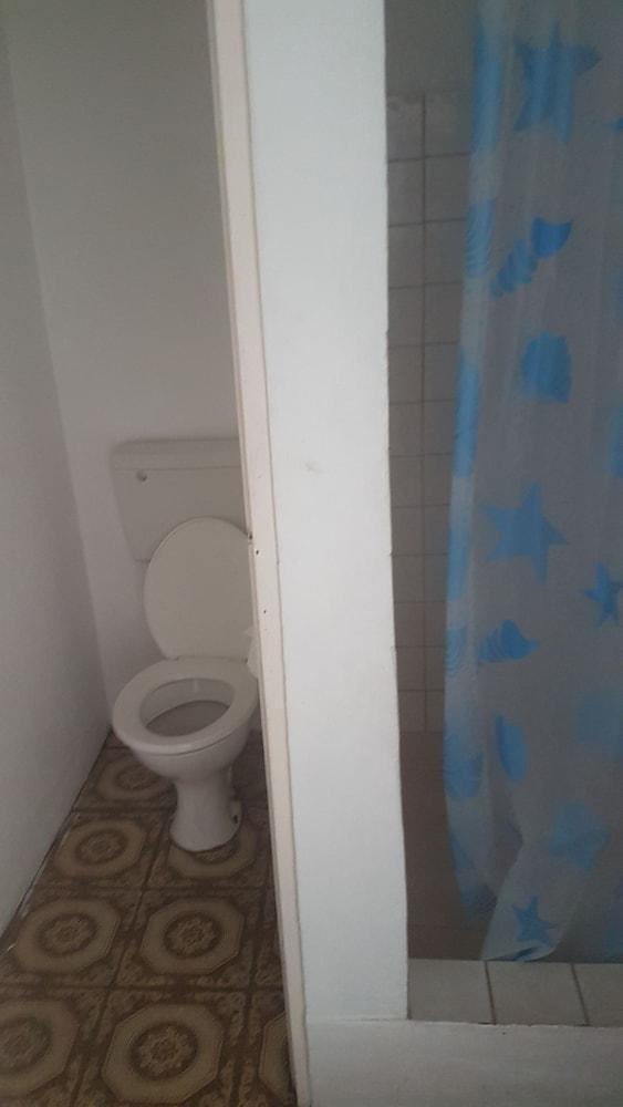 Honiiwell rooms and suites