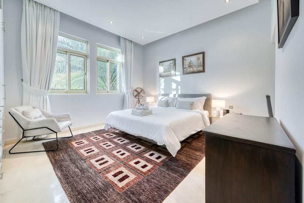 Cluster 16 Jumeirah Island