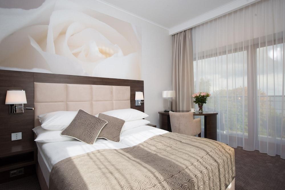 Hotel Różany Gaj - Destigo Hotels