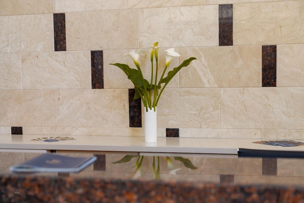 Next Orange Aparthotel Official