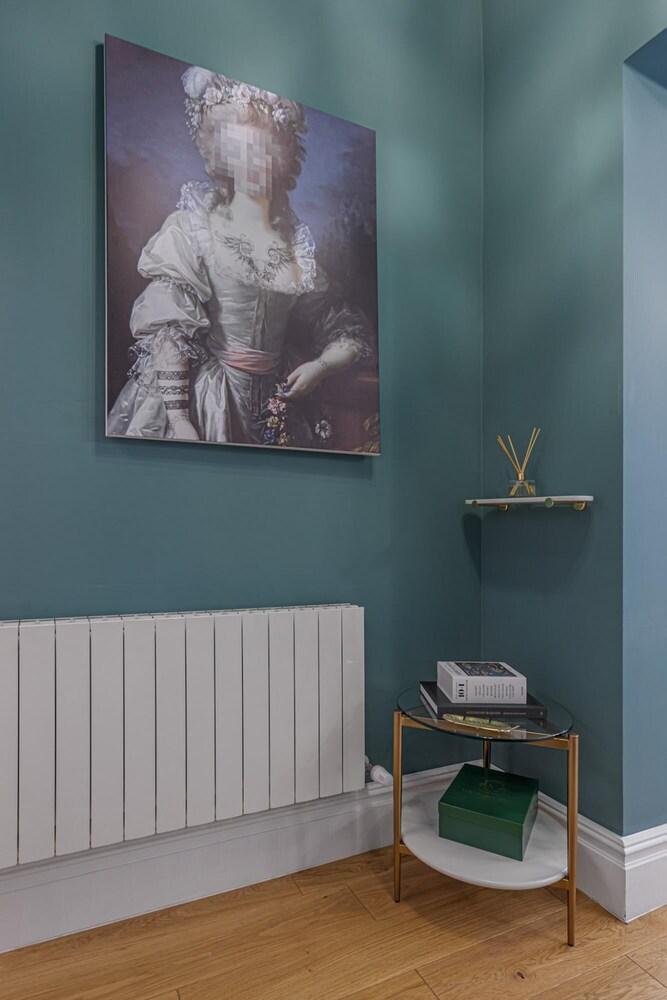 Leinster Gardens 3A - 2 Bed Apartment