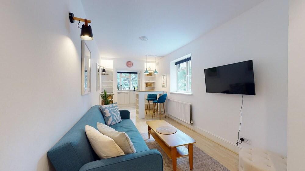 1 Bedroom Superior Apartment in Maida Vale