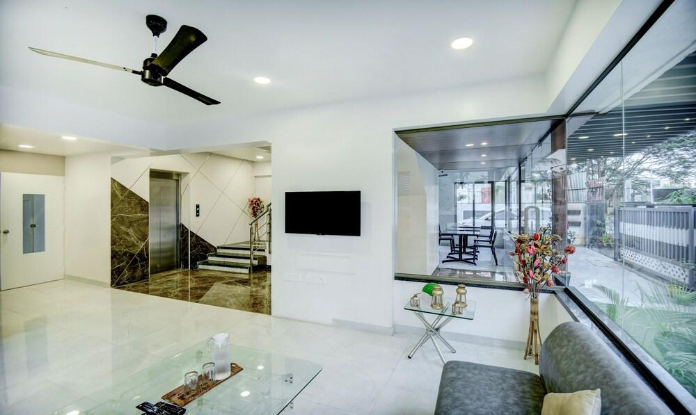 Treebo Trend Kuber Inn