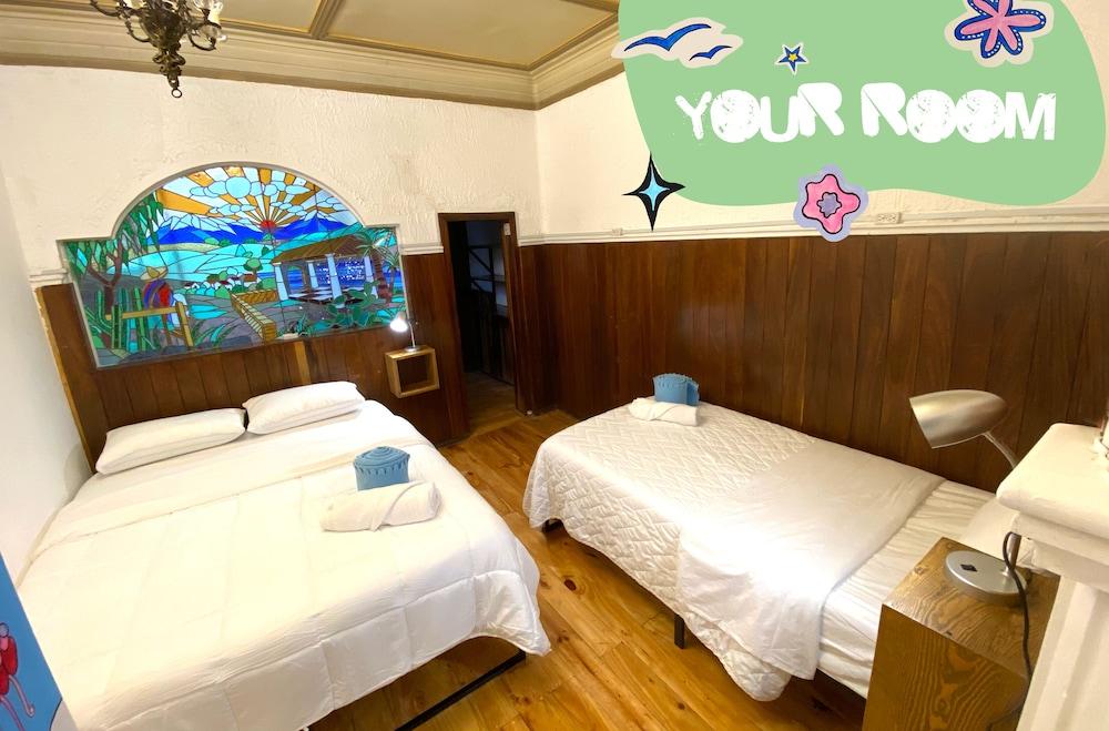 Hostal Fungi Casa Rosa