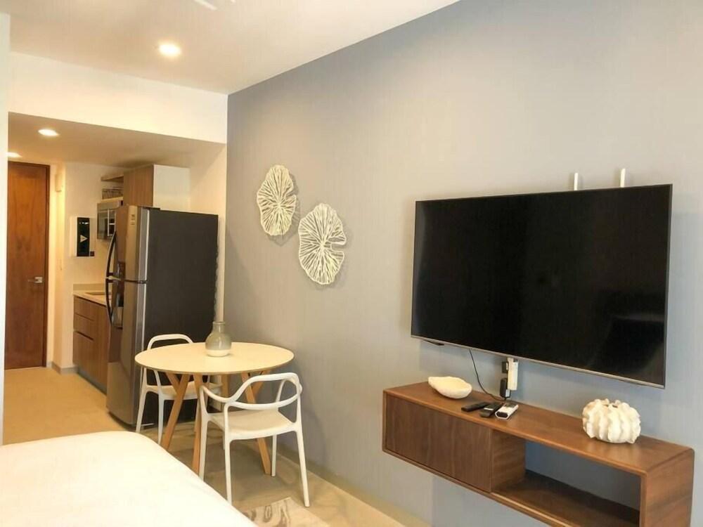 Deluxe Studio Aparment Mamitas Zone