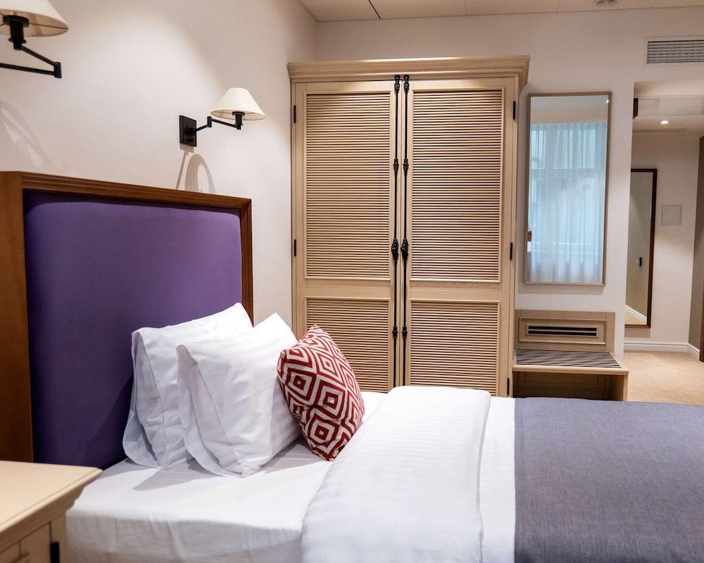 Best Western Plus Market Square Lviv