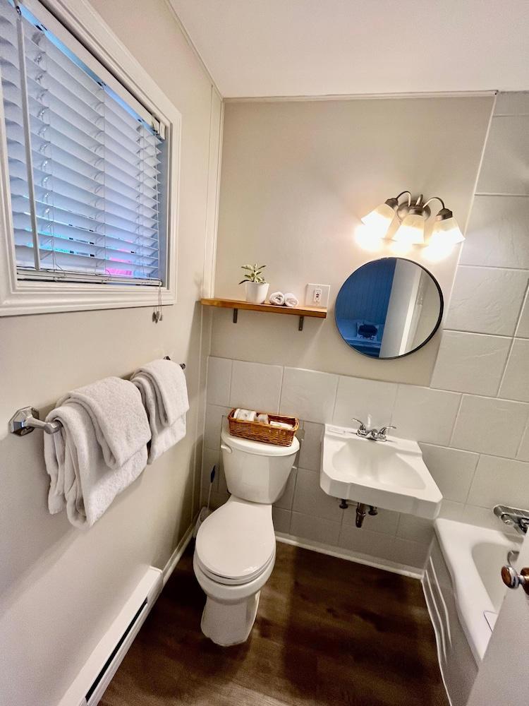 Barefoot Villas Room 3 Blue Jay