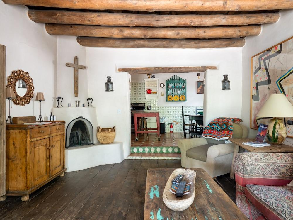 El Nido Lane Tesuque by Kokopelli Property Management